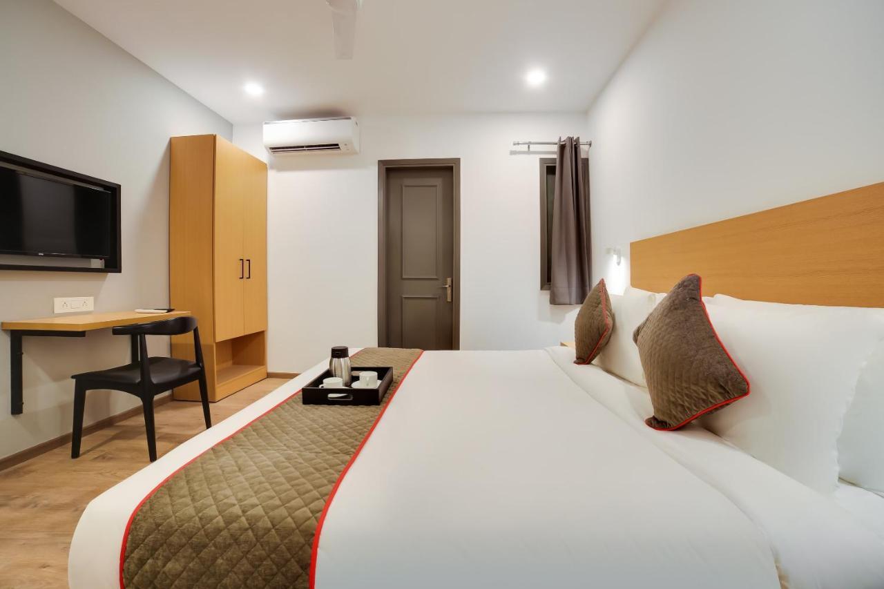 Oyo Townhouse 019 Anand Vihar Hotel Nova Deli Exterior foto