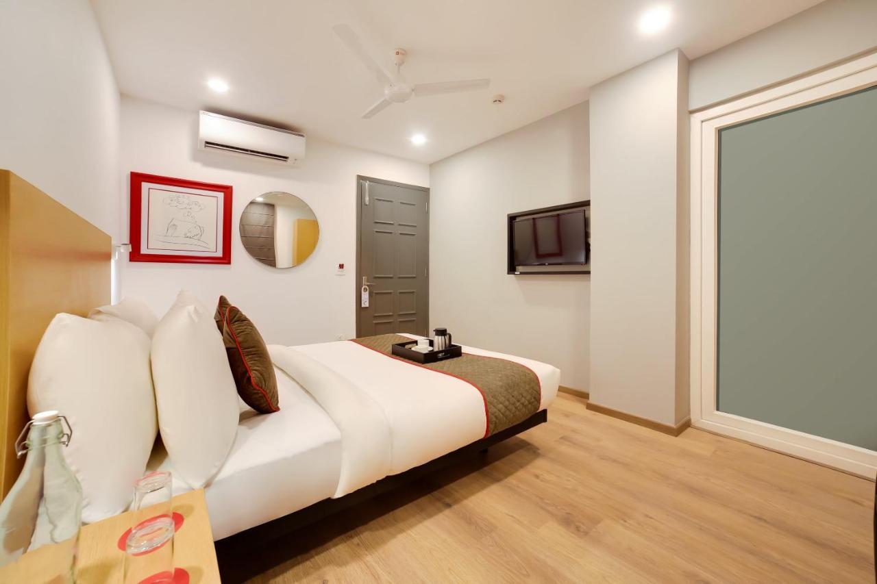 Oyo Townhouse 019 Anand Vihar Hotel Nova Deli Exterior foto