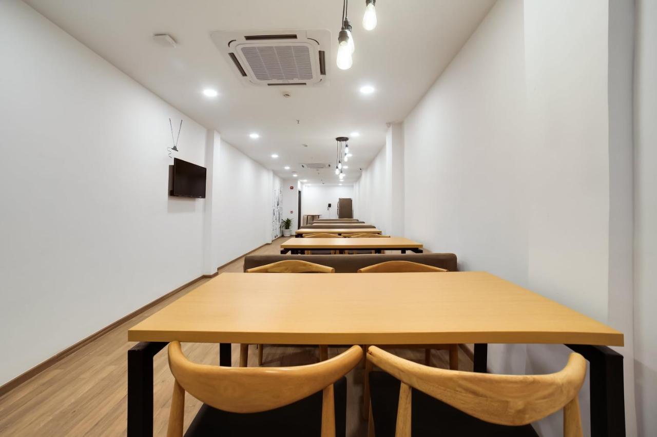 Oyo Townhouse 019 Anand Vihar Hotel Nova Deli Exterior foto