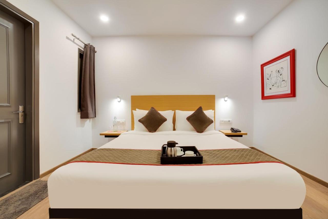 Oyo Townhouse 019 Anand Vihar Hotel Nova Deli Exterior foto