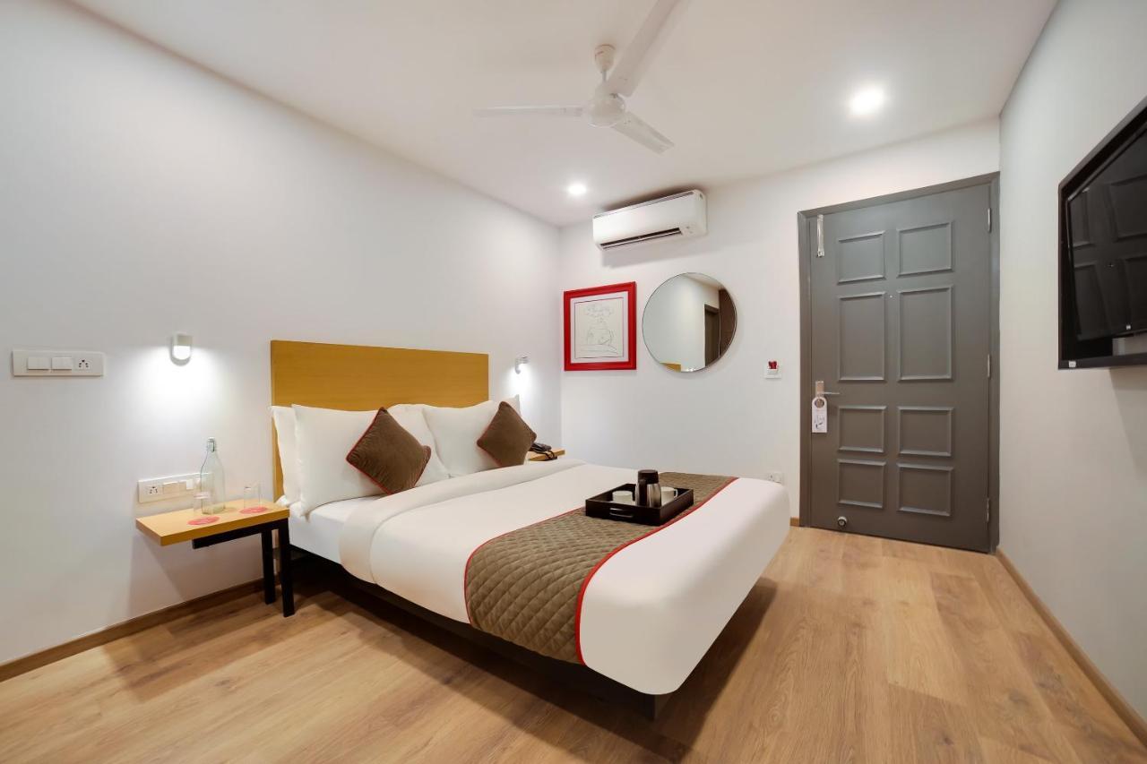 Oyo Townhouse 019 Anand Vihar Hotel Nova Deli Exterior foto